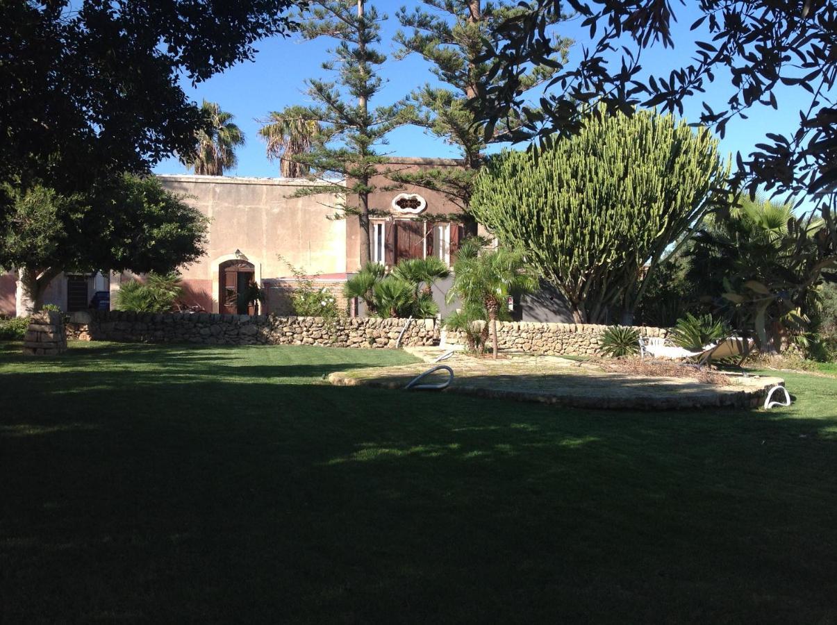 Campo Reale Country Rooms Pachino Bagian luar foto